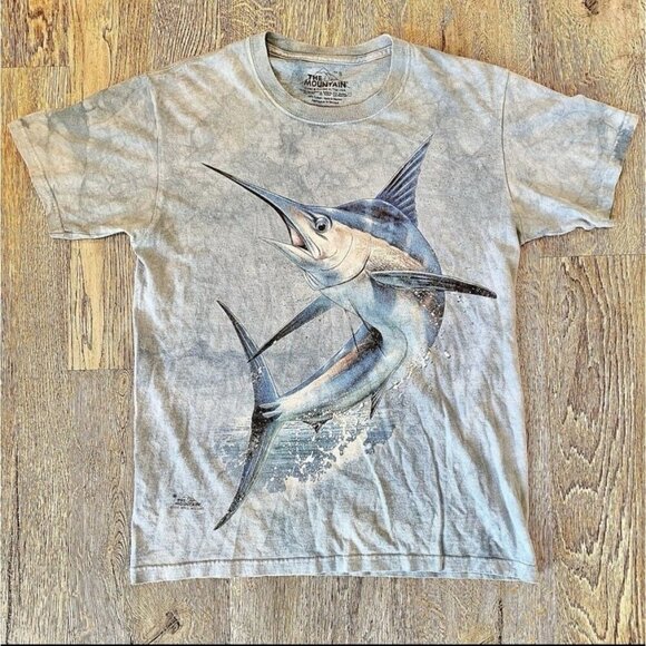 The Mountain Blue Marlin Swordfish Fishing Tie Dye T-Shirt Men’s Small USA - Picture 1 of 5